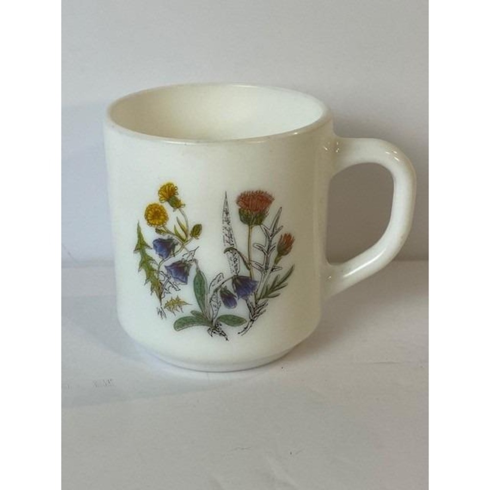 Vintage Arcopal France Milk Glass Wildflower Coffee Mug Botanical Floral White